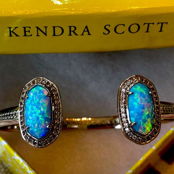 NWOT RARE & Retired Kendra Scott Erica Bracelet Ice Blue Opal & Silver GORGEOUS! - Picture 4 of 13